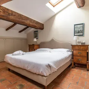 3* Bed & Breakfast Casa Isolani Charms Santo Stefano