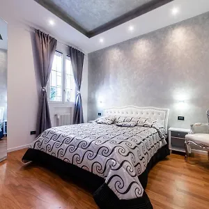 Fashion Silver Apartmán